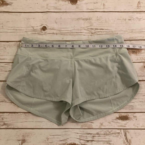 Lululemon Athletica Speed Short 2.5” Lined Mint Moment Size 6 - Picture 4 of 16